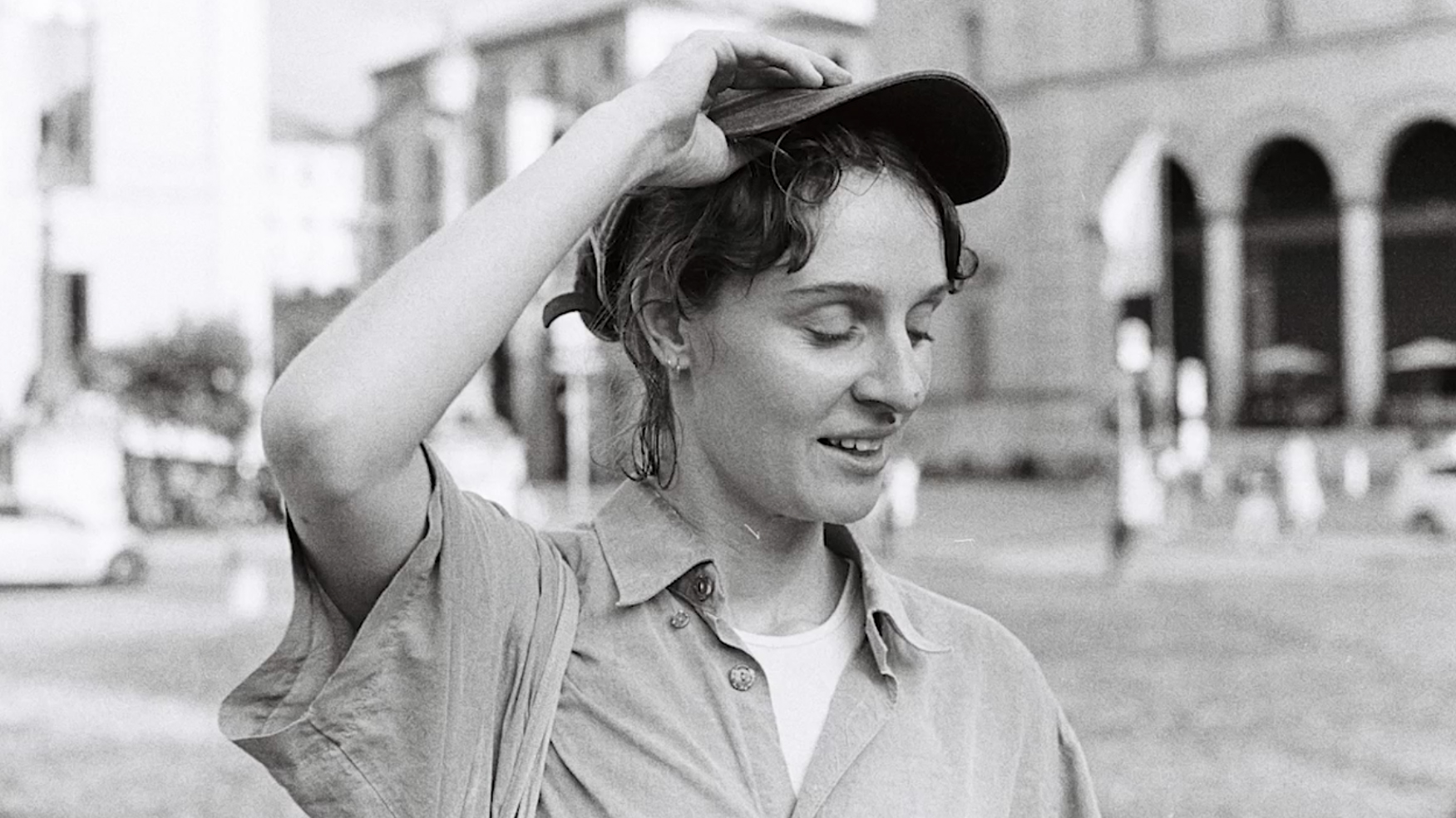 Julia Windischbauer in Das Zittern der Aale von Max Weigl